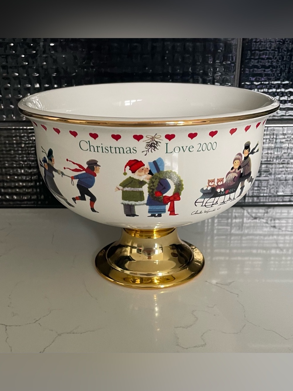 Christmas Love 2000 Holiday Pedestal Bowl - White and Gold